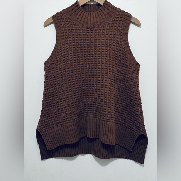 French Connection Sweaters - French Connection Mozart Popcorn Stitch Brown Sleeveless Sweater, Women’s Large